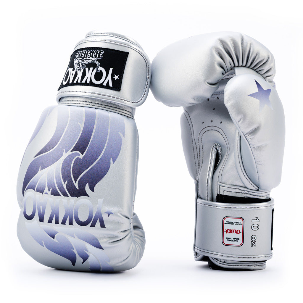 The Flame Boxing Gloves - Silver